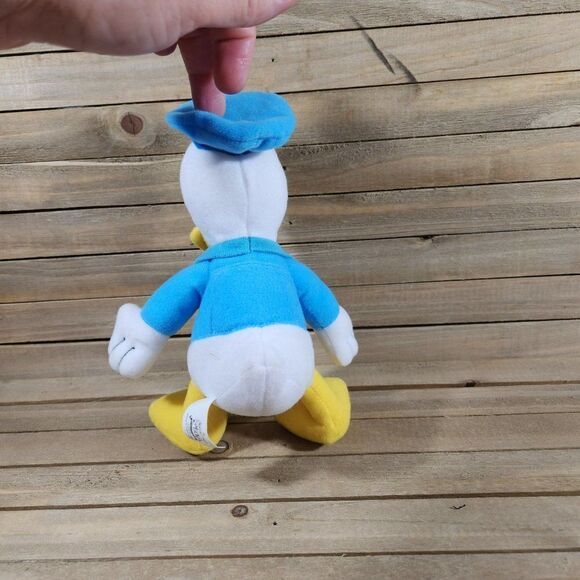 Donald Duck Plush Doll La Navidad Magika De Mickey Mc Donald's Toy EUC - Picture 3 of 5